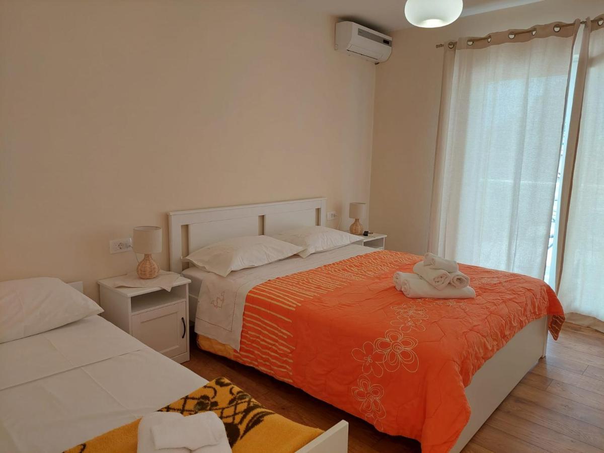Apartman Danijela Apartment Klek Bagian luar foto